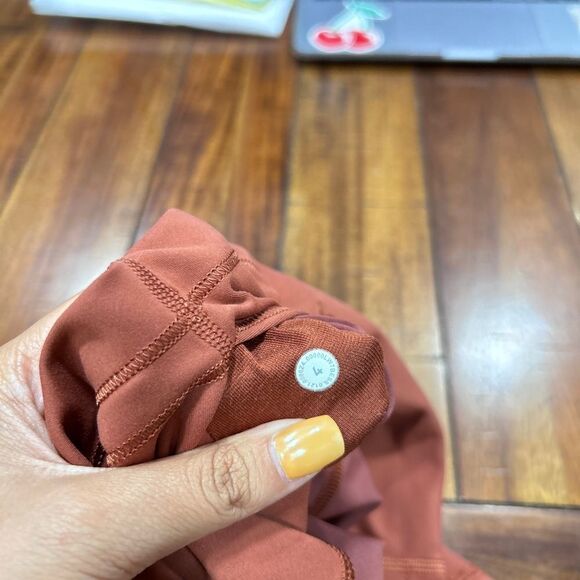 Lululemon Wunder Train 6” - Picture 3 of 3